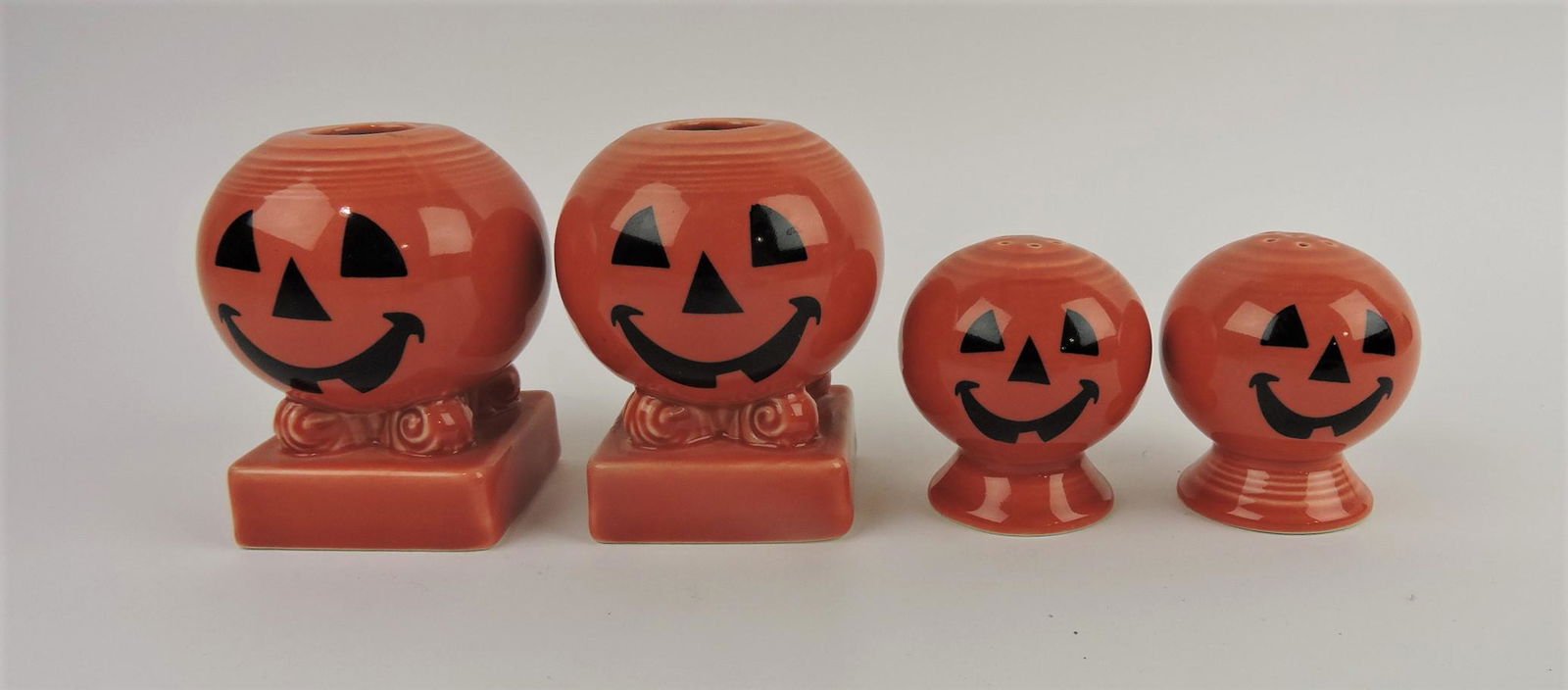 Fiesta Post 86 persimmon Happy (1 of 1)