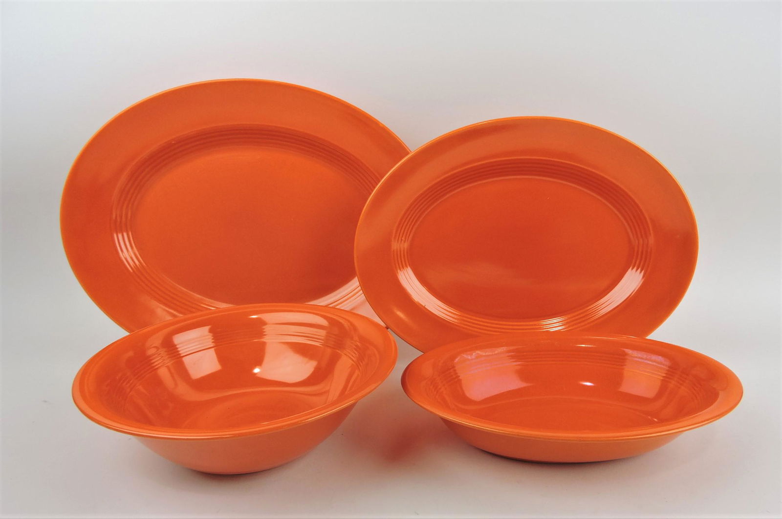 Fiesta Harlequin red lot of 2 platters (1 of 1)