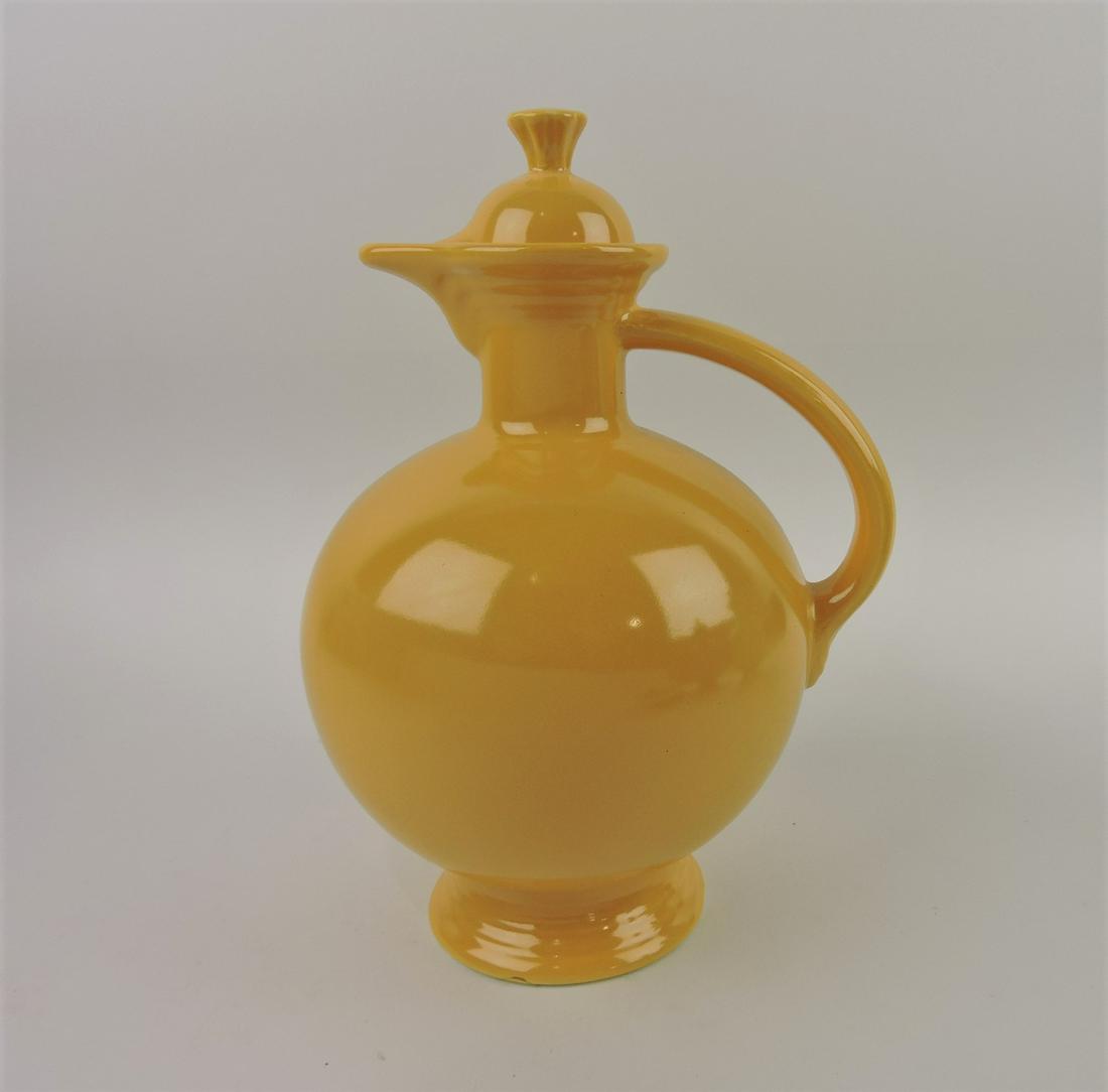 Fiesta carafe, yellow, chip to base (1 of 1)