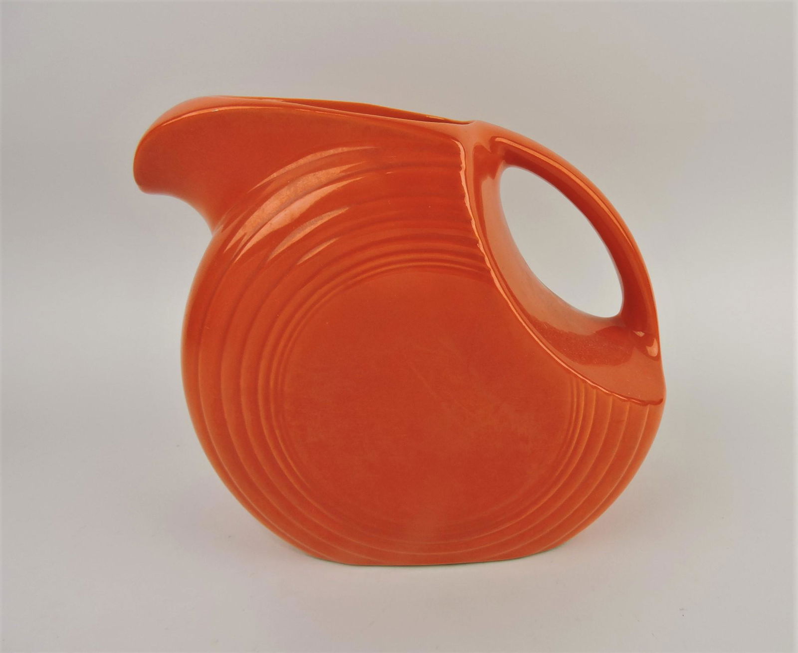 Fiesta disc water pitcher, red (1 of 1)