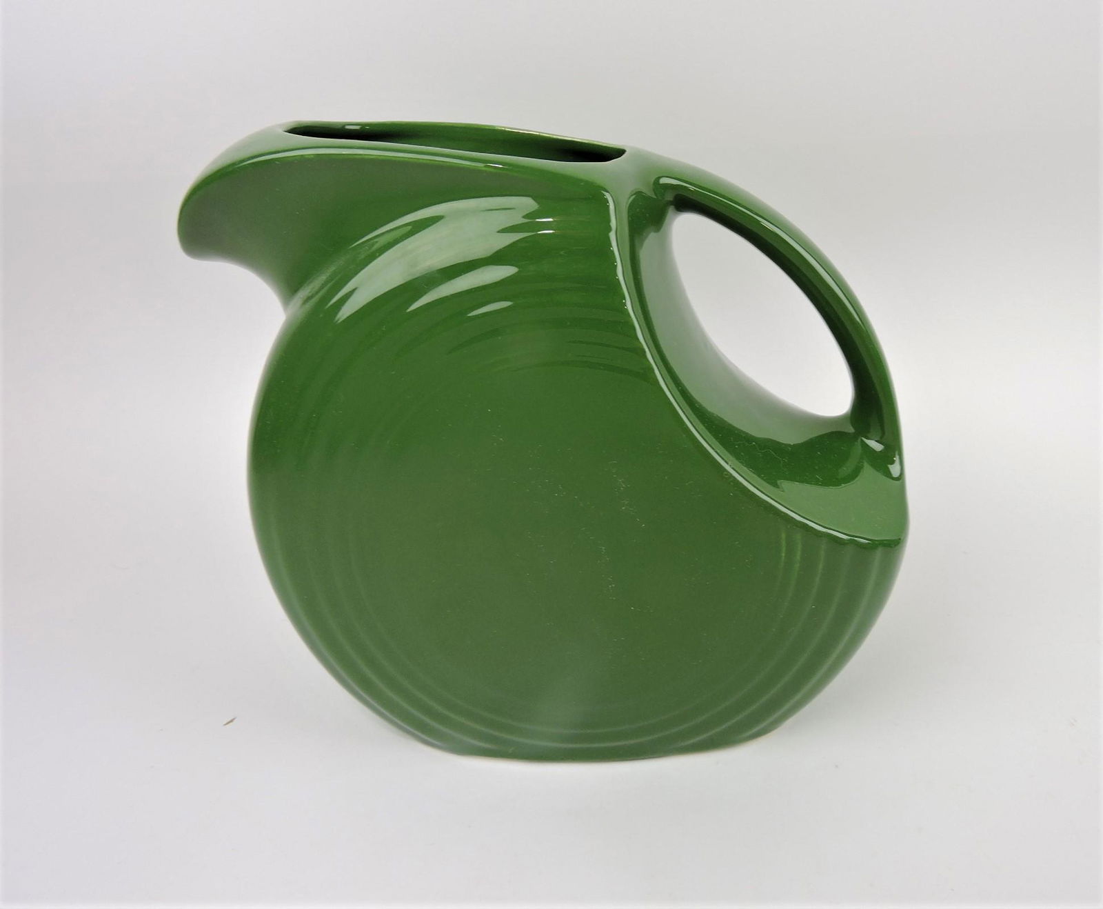 Fiesta disc water pitcher, dark green (1 of 1)