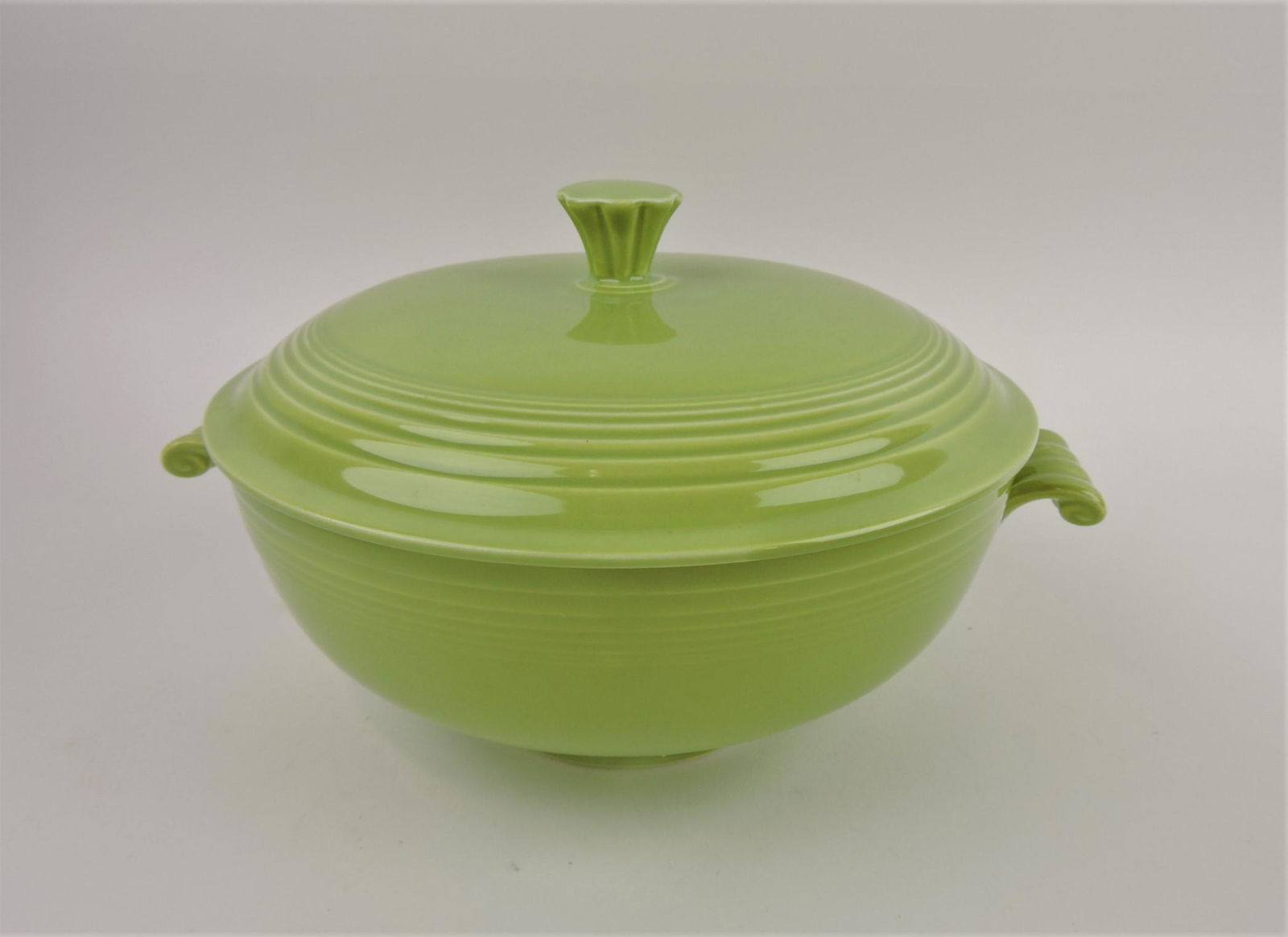 Fiesta casserole, chartreuse (1 of 1)