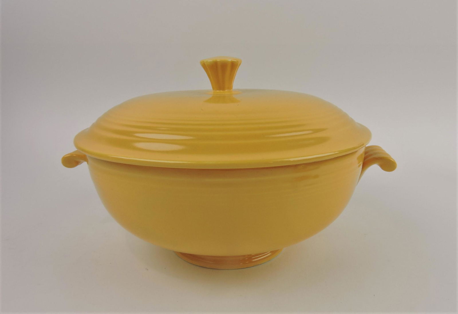 Fiesta casserole, yellow (1 of 1)