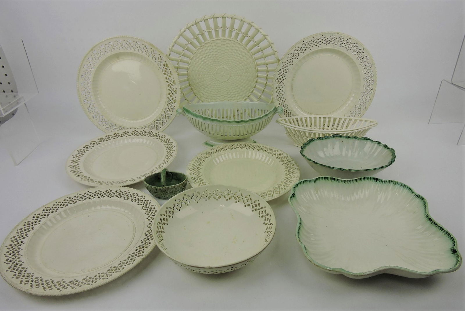 Creamware lot of 12 pieces, various: condition