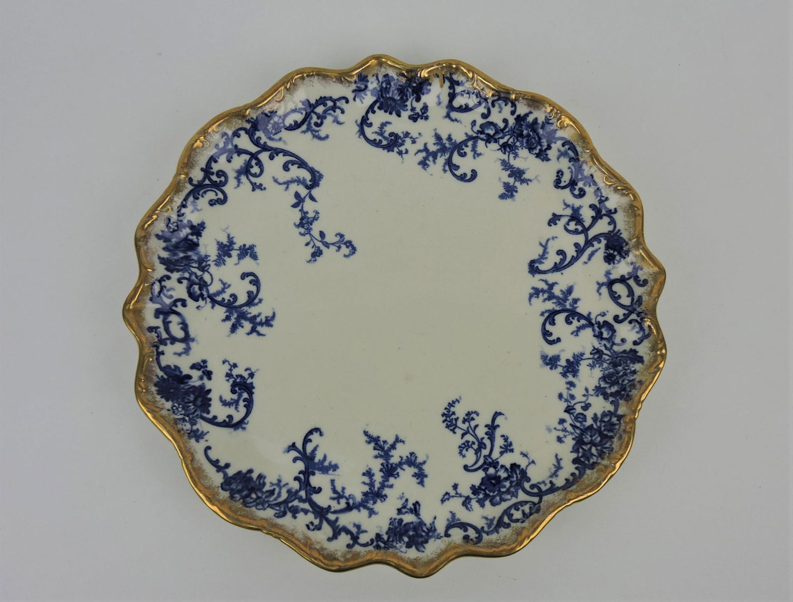 Cauldon, England flow blue round (1 of 1)