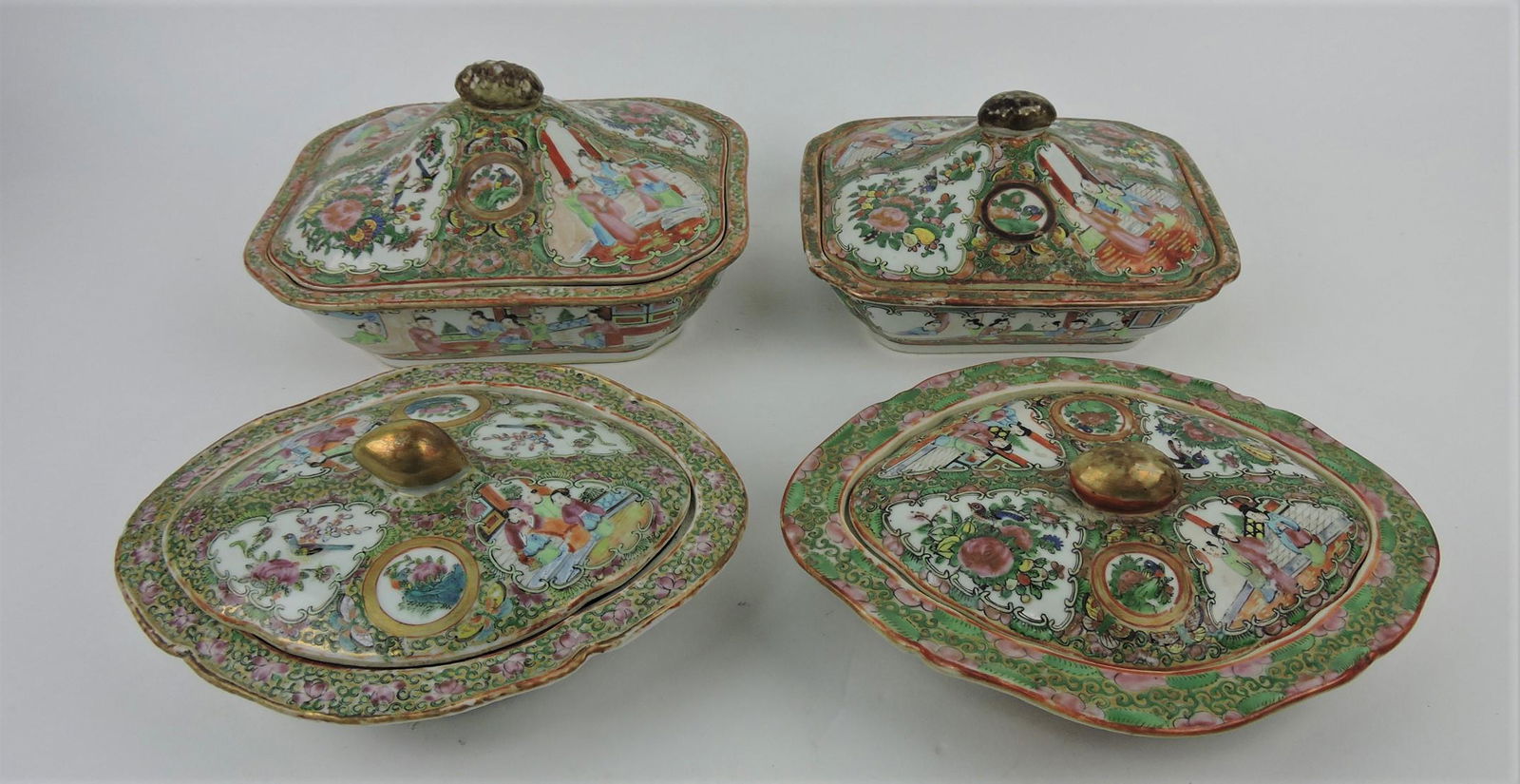 Chinese Export Famille Rose Medallion (1 of 3)