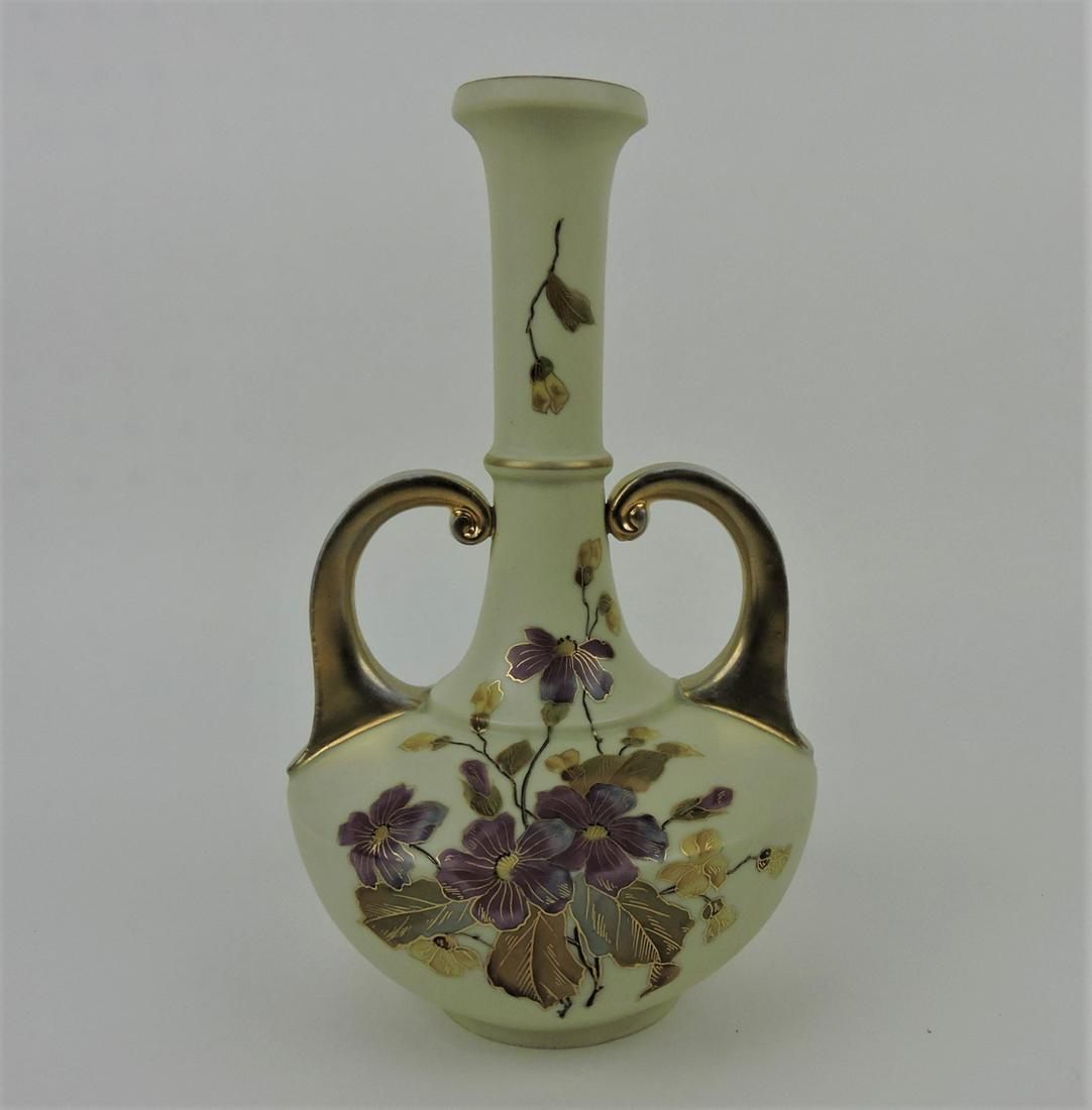 Royal Worcester 8 1/2" two handled (1 of 1)