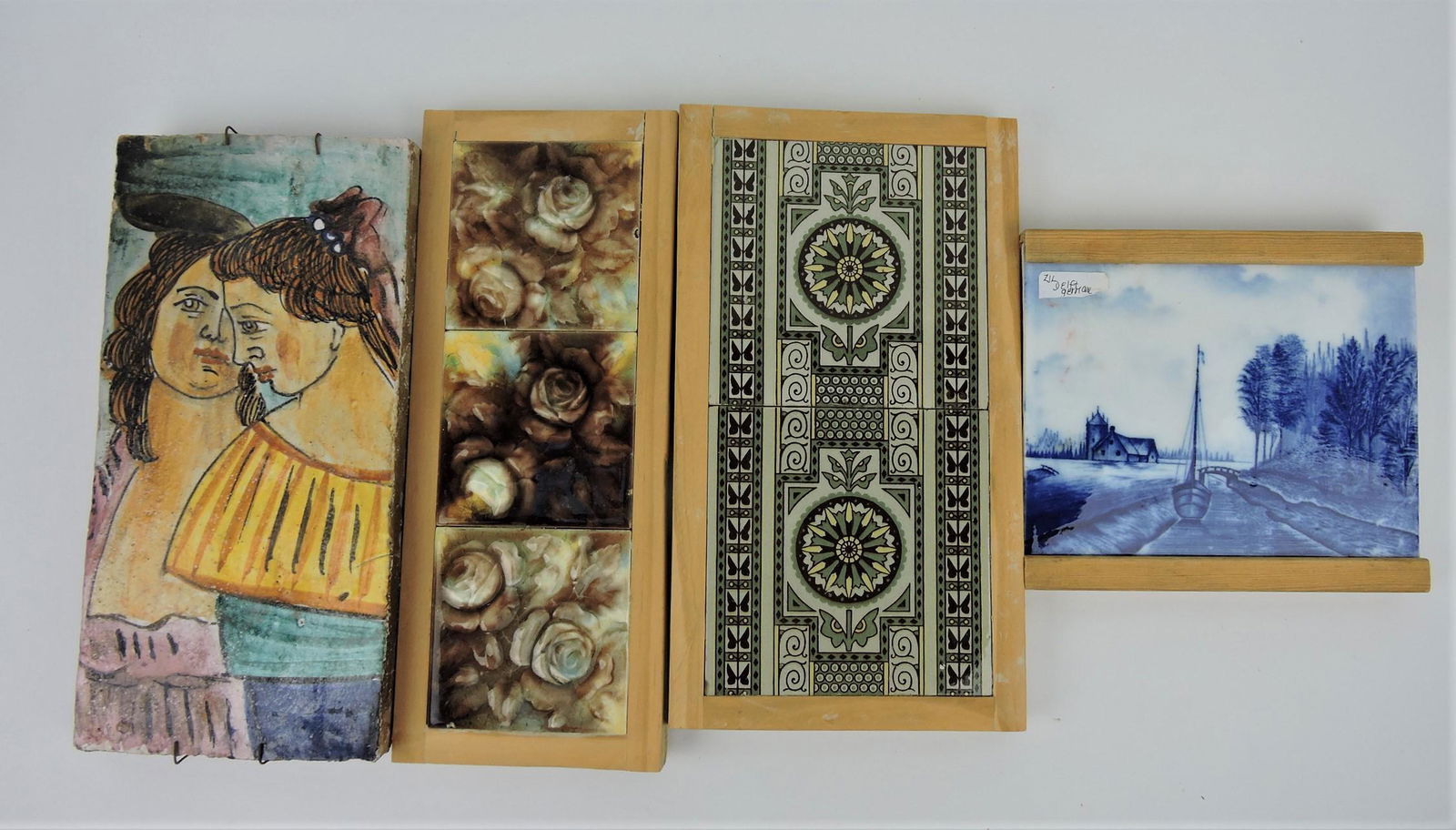 Lot of 4 ceramic tiles (1 of 1)