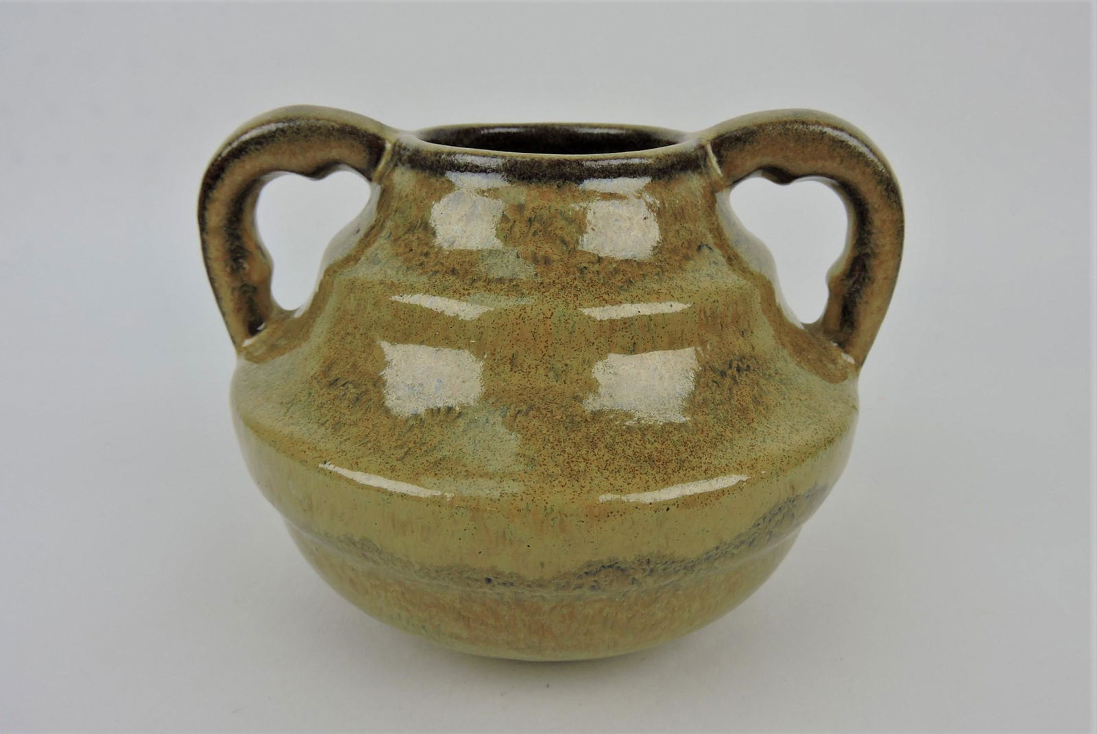 Fulper cat's eye two handled vase, 5" (1 of 2)