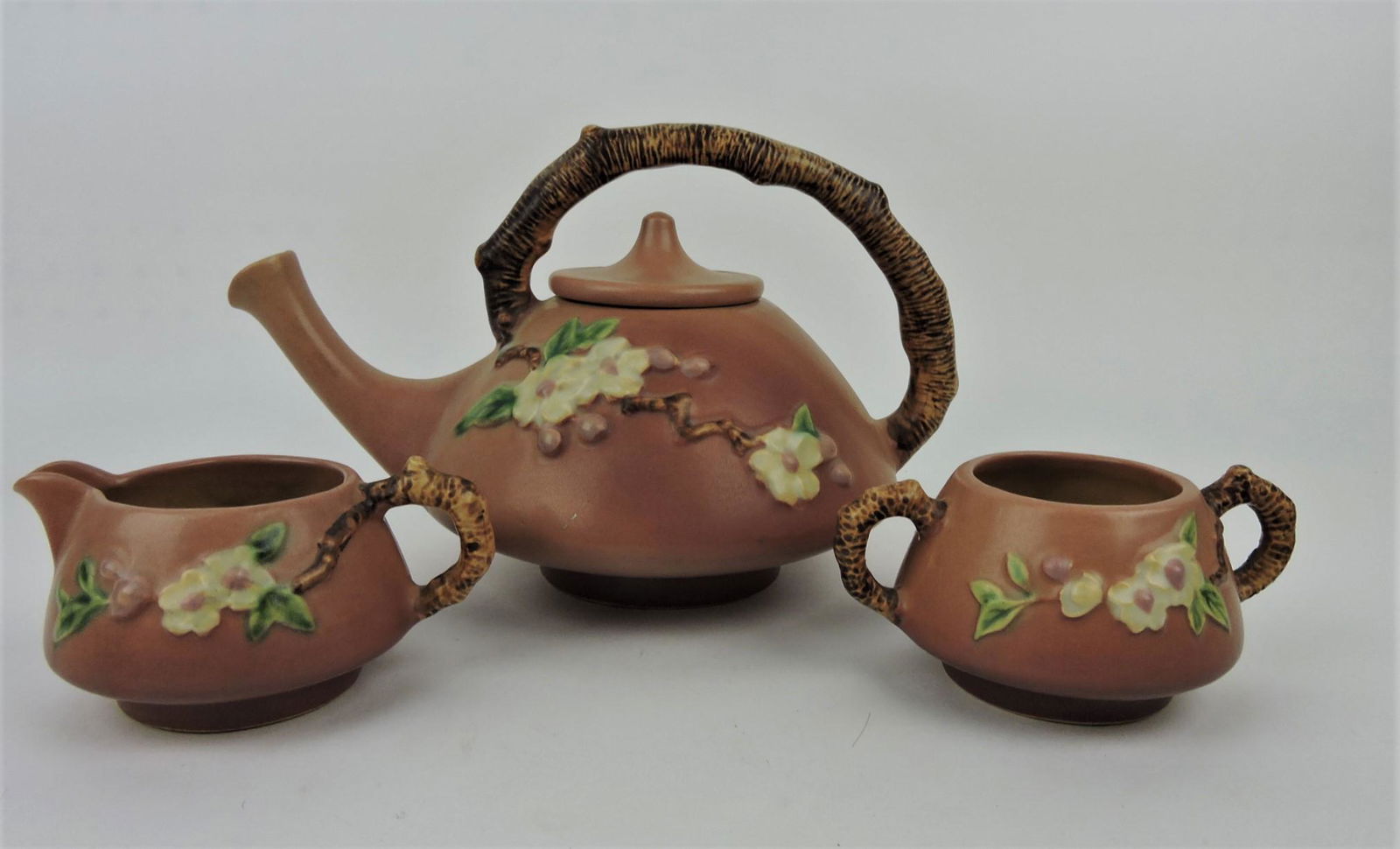 Roseville pink Apple Blossom (1 of 1)