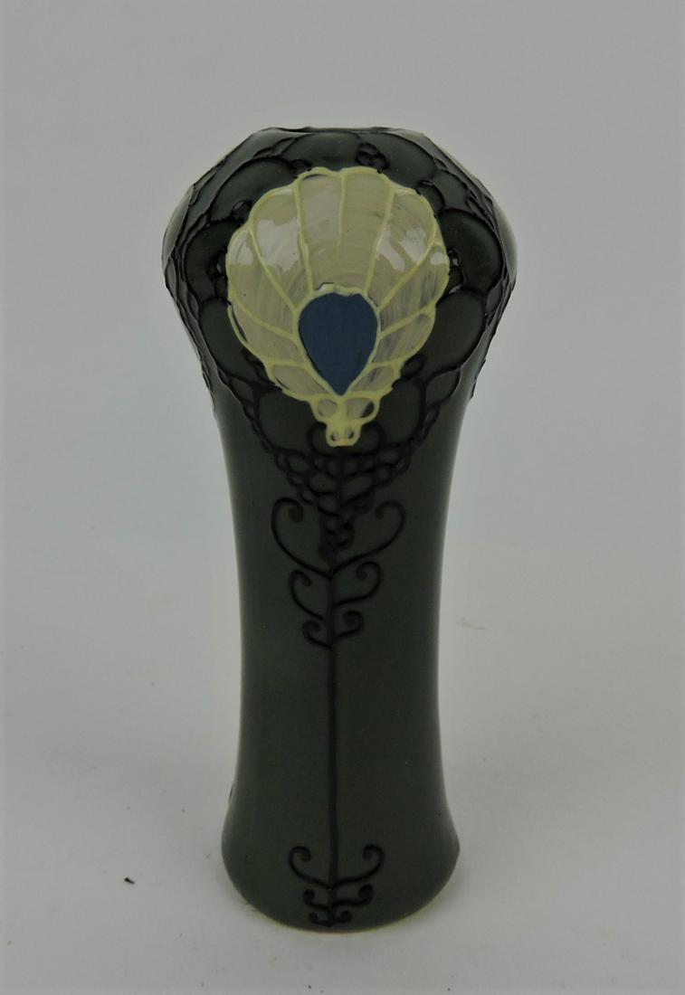 Weller Jap Birdimal 5 1/2" bud vase: .