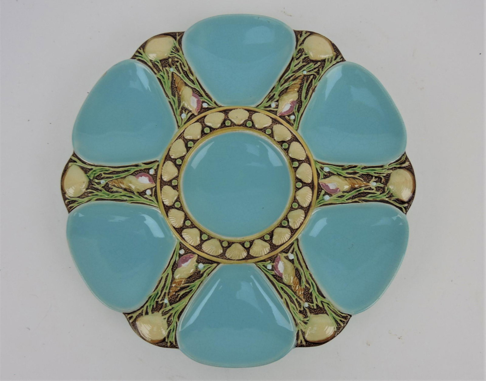 Minton majolica turquoise 6 well: oyster plate, 9"