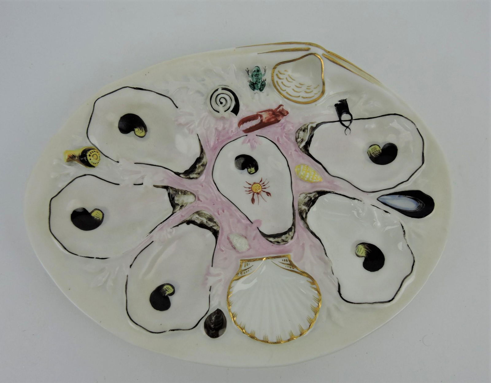 Union Porcelain Works (UPW) 10 1/2" (1 of 1)