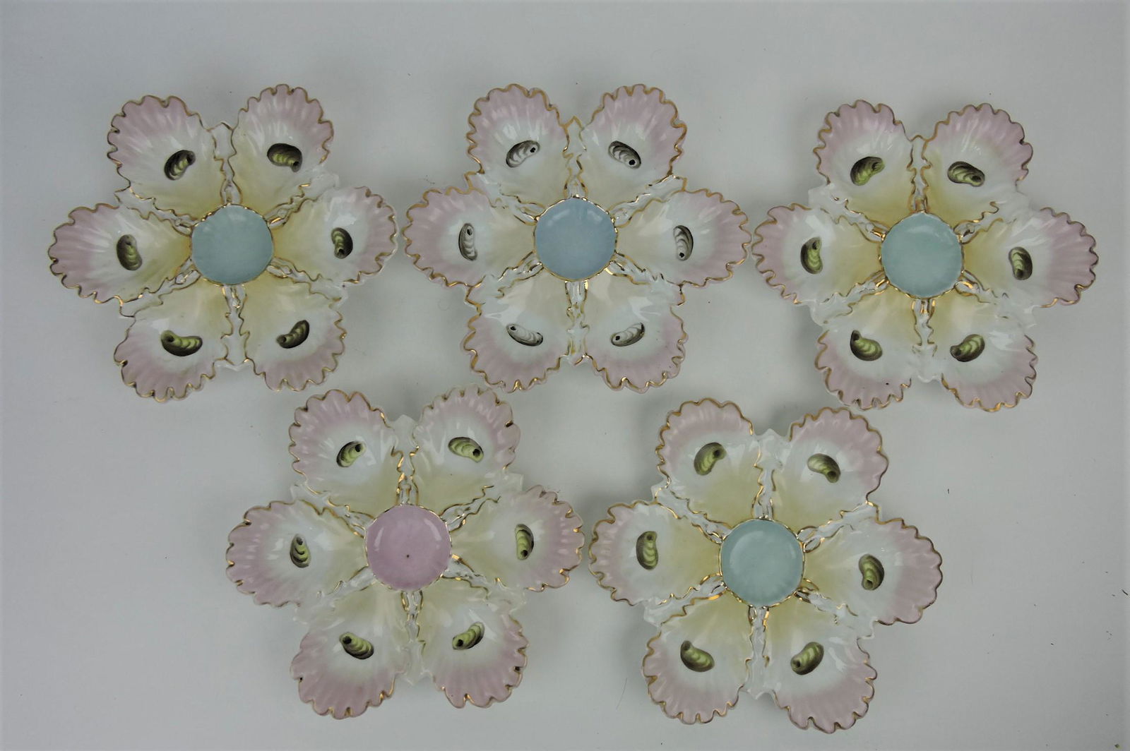 Porcelain set of 5 oyster plates (1 of 1)