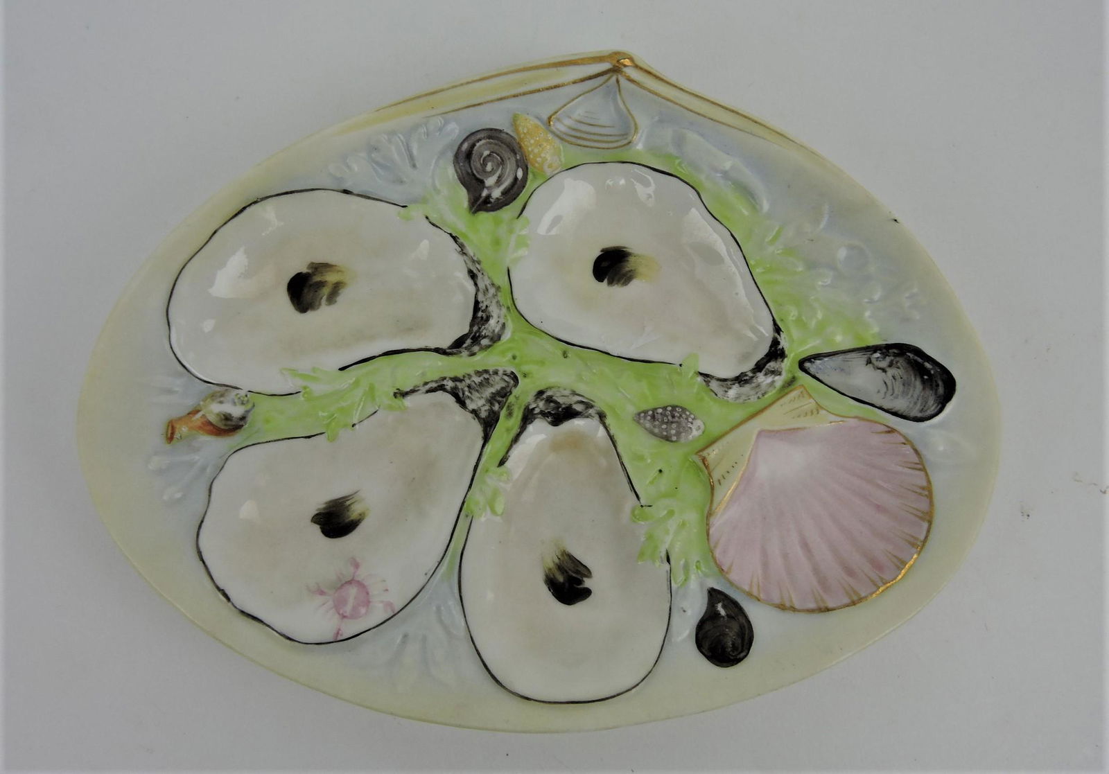 Union Porcelain Works (UPW) 8 1/2" (1 of 1)