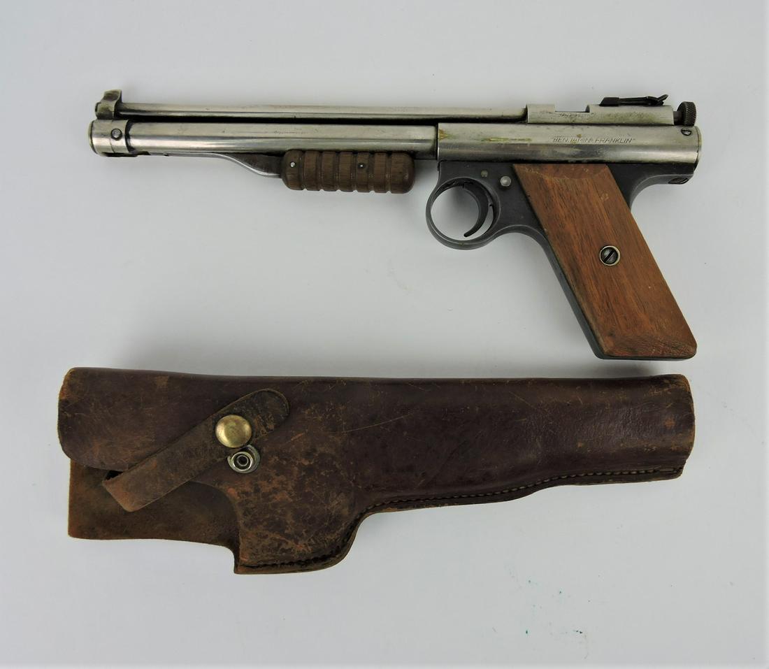 Benjamin Franklin air pistol with holster: .