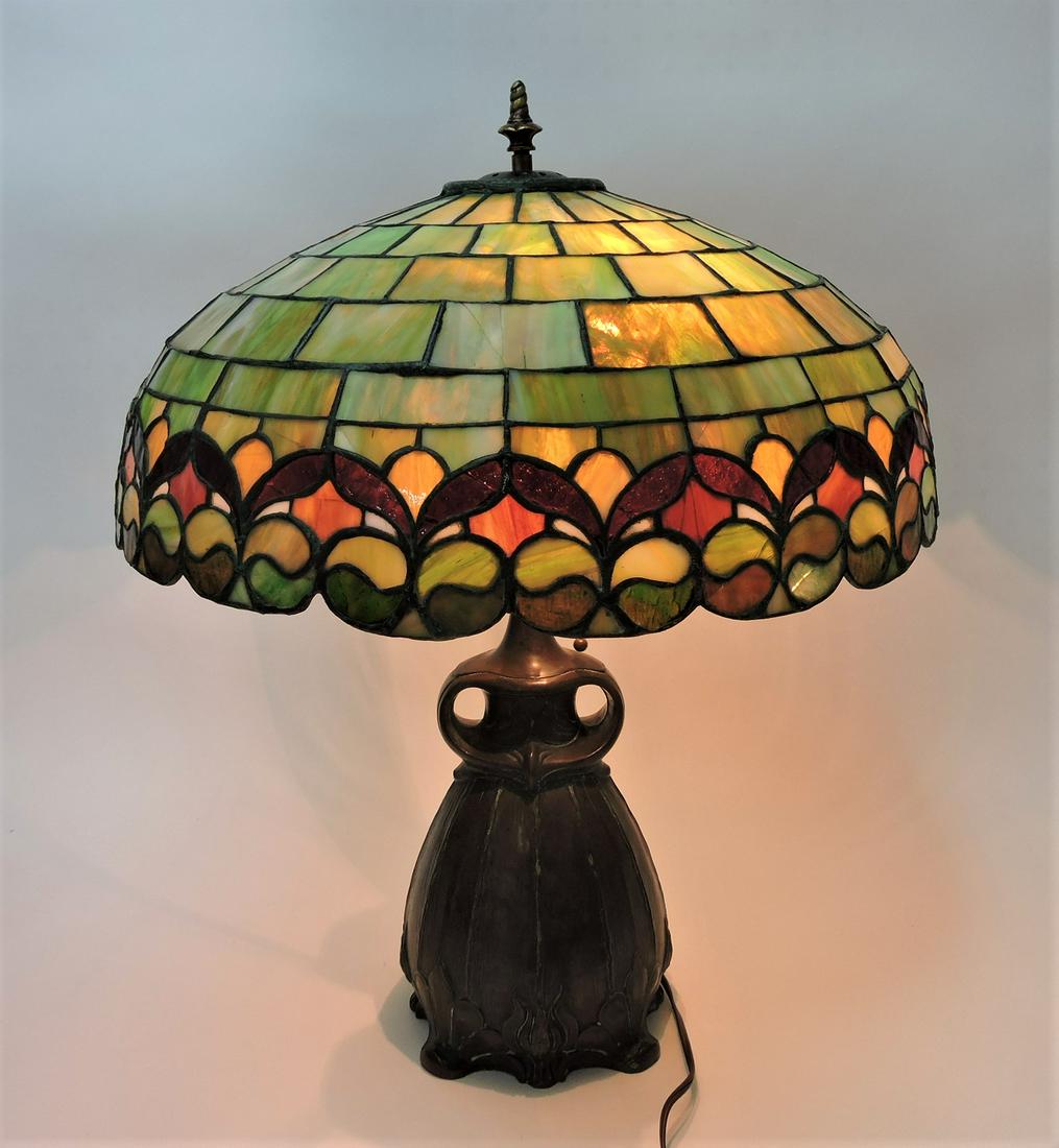 Pittsburgh lamp with bronze owl lamp: base with 18 1/2" leaded glass shade, few pieces of glass cracked, sockets on base need minor work, 24"h