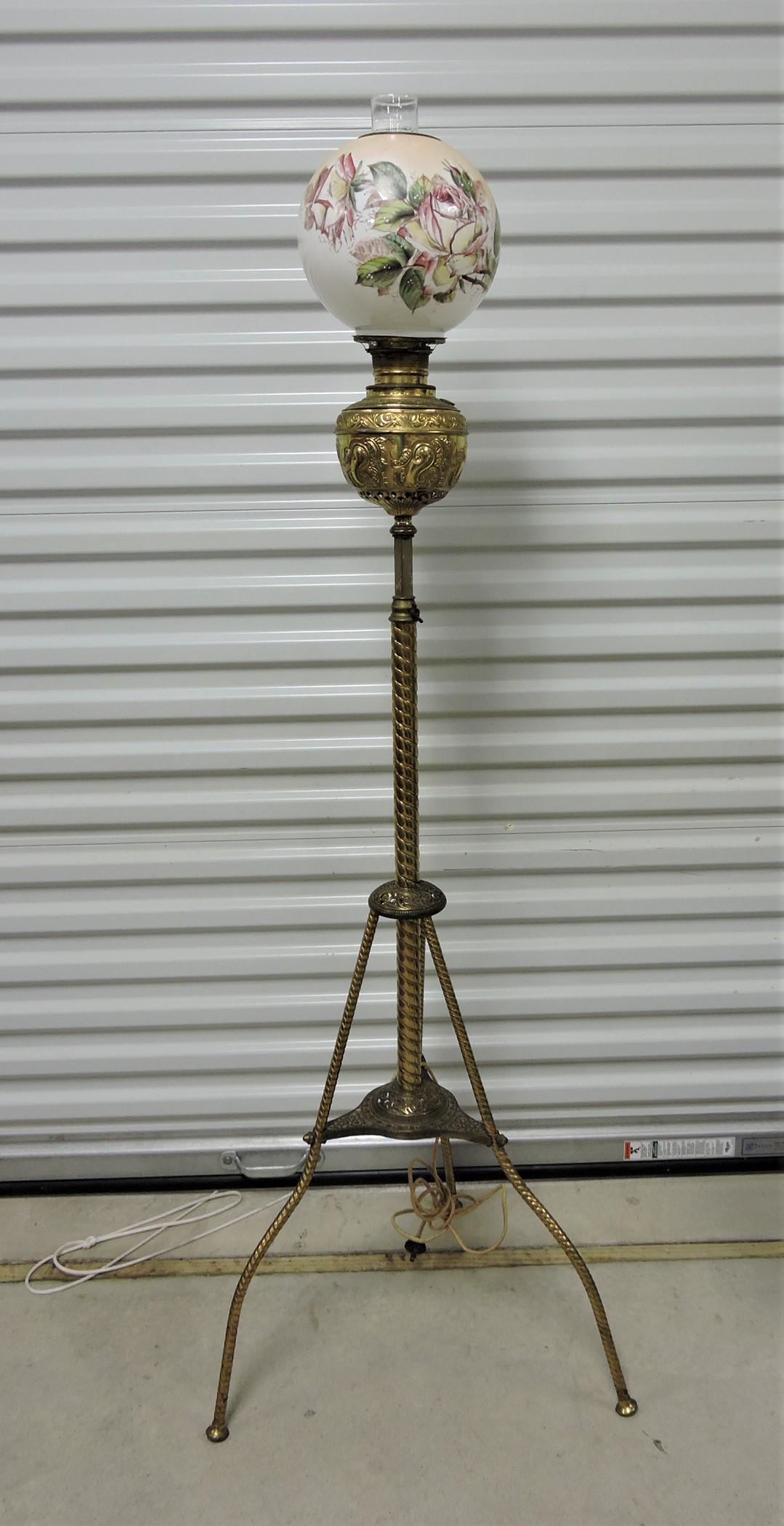 Victorian brass organ lamp: .