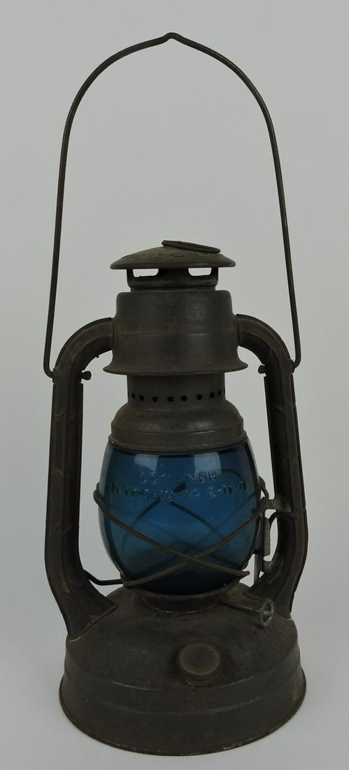 Dietz Wizard barn lantern with blue embossed (1 of 1)