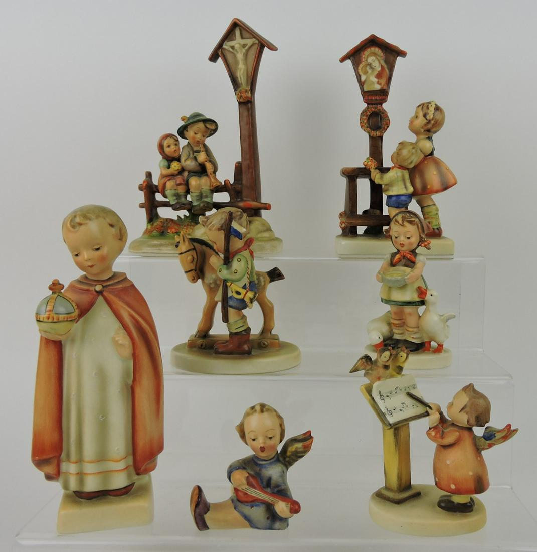 Hummel lot of 7 Tmk 2 figures: 28, 23, (1 of 1)