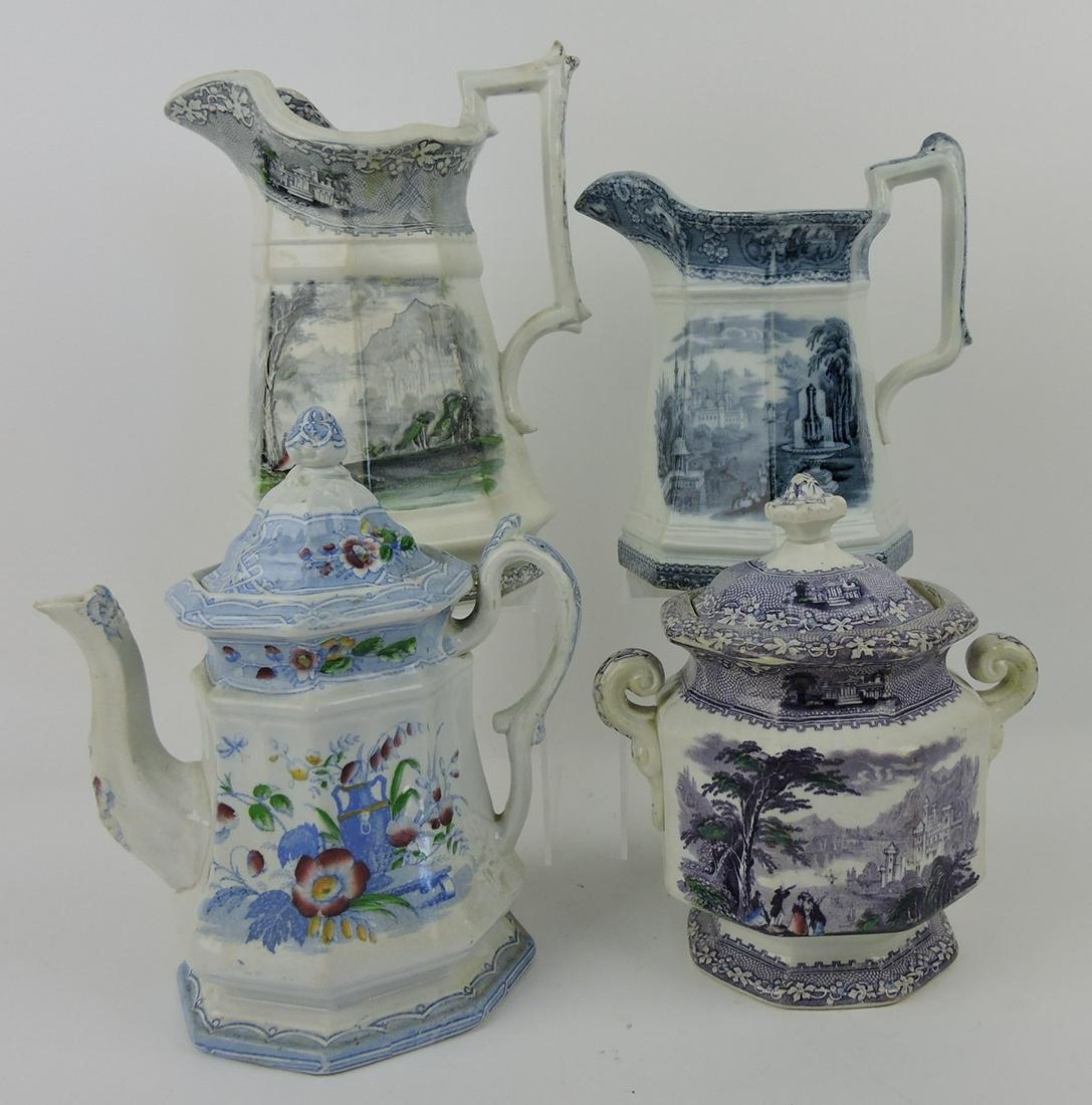 Transferware lot of 4 pieces: 2 pitchers (1 of 1)