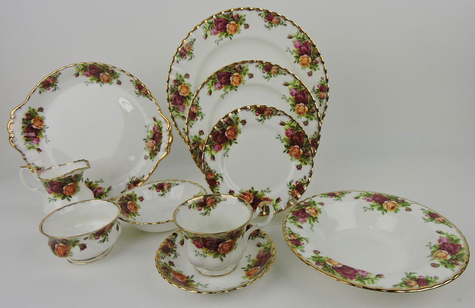 Royal Albert "Old Country Roses" set (1 of 3)
