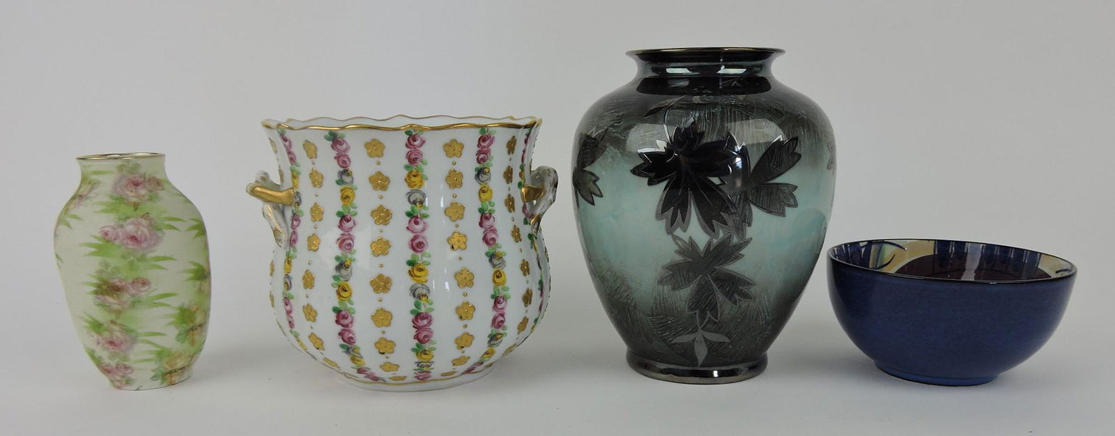 Porcelain lot of 4 vases: Royal Bayreuth (1 of 1)