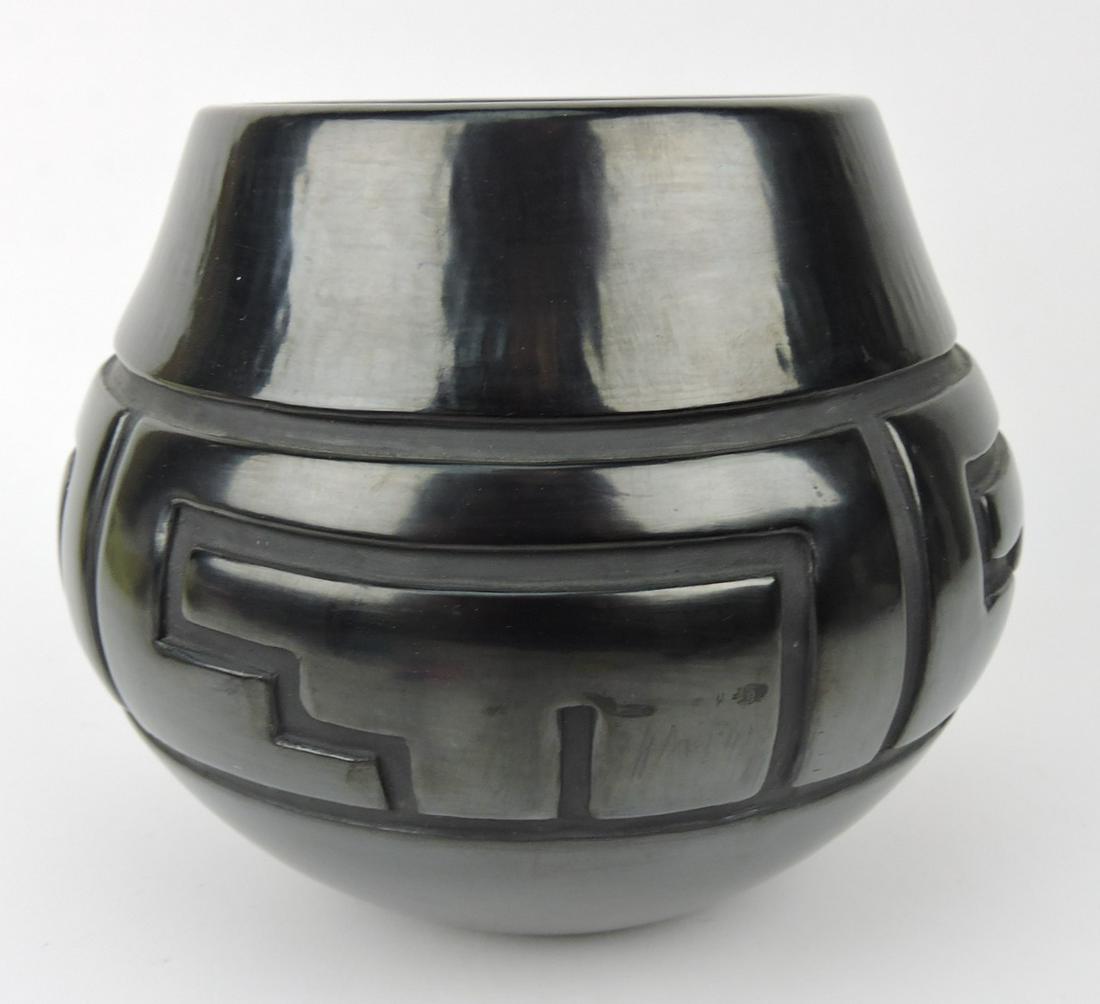 Santa Clara LuAnn Tafoya blackware (1 of 2)