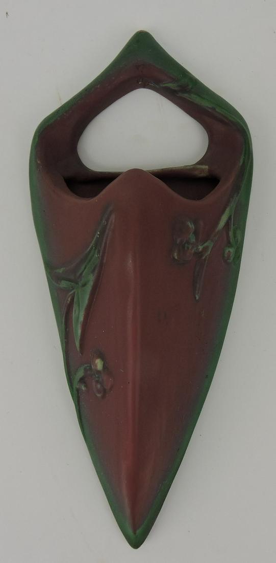 Weller Tutone wall pocket, 10 1/2" (1 of 1)