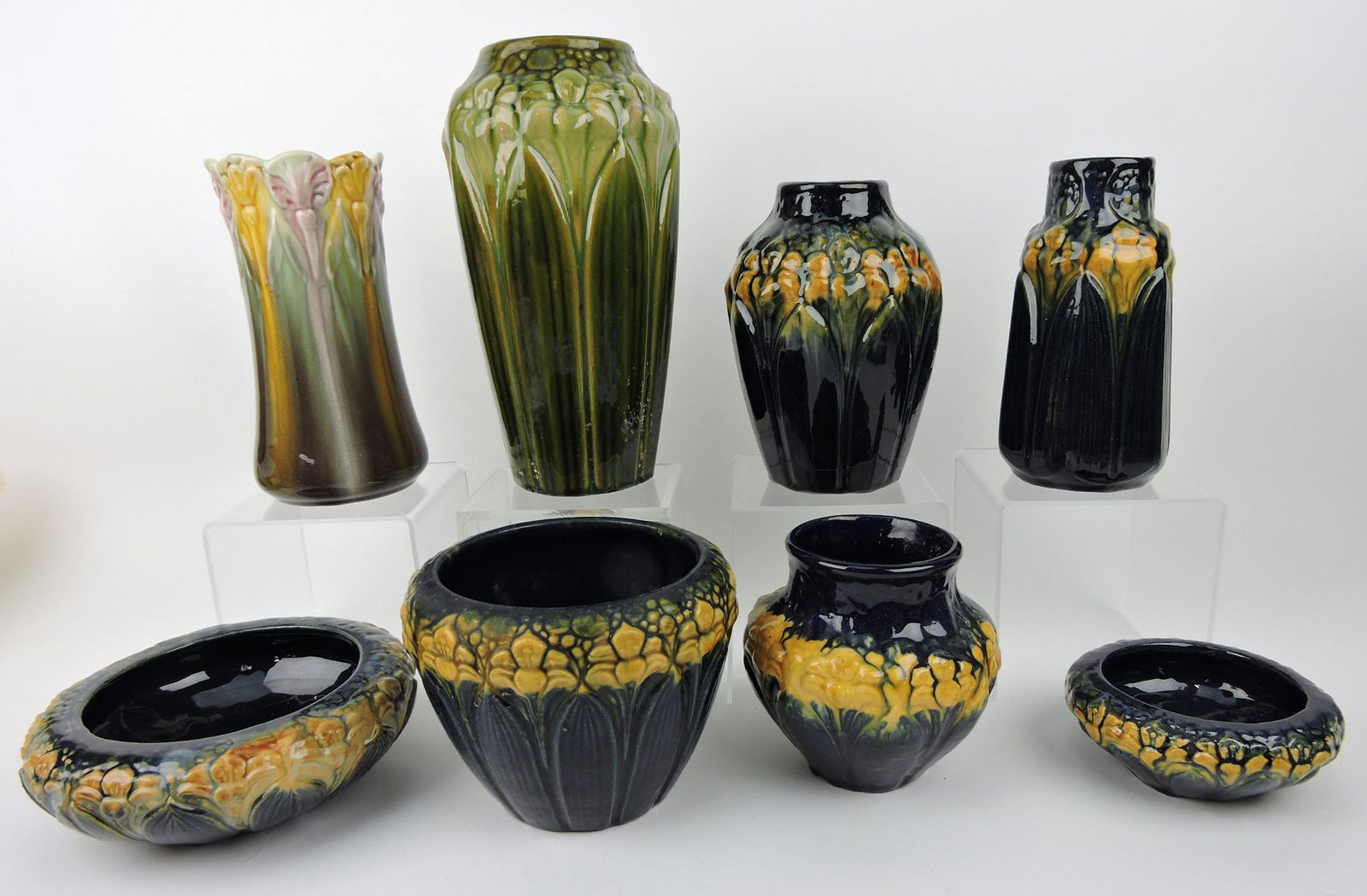 Art pottery lot of 8 vases and bowls (1 of 1)