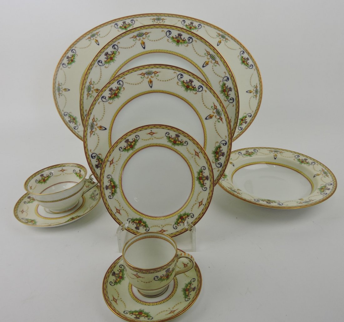 Ginori Faenza set of china, 67 pieces: (1 of 3)