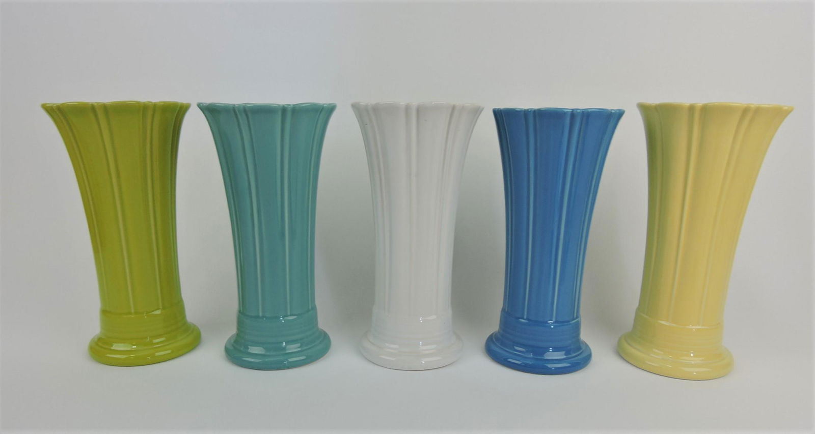 Fiesta Post 86 lot of 5 - 10" flower vases (1 of 1)