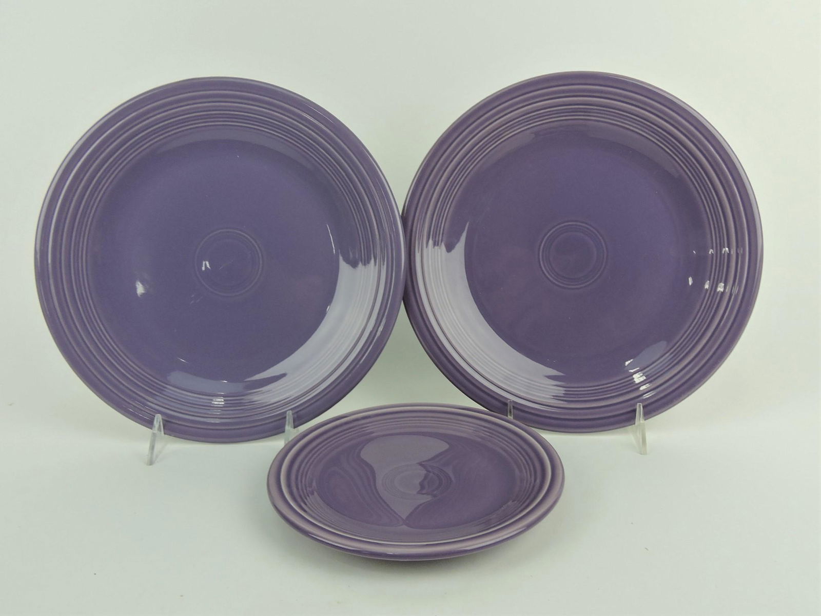 Fiesta Post 86 lilac pair of 10" plates (1 of 1)