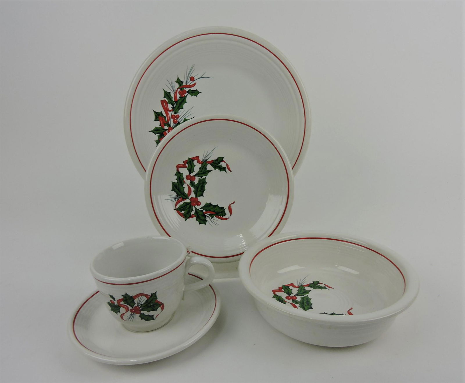 Fiesta Post 86 Christmas Holly (1 of 1)