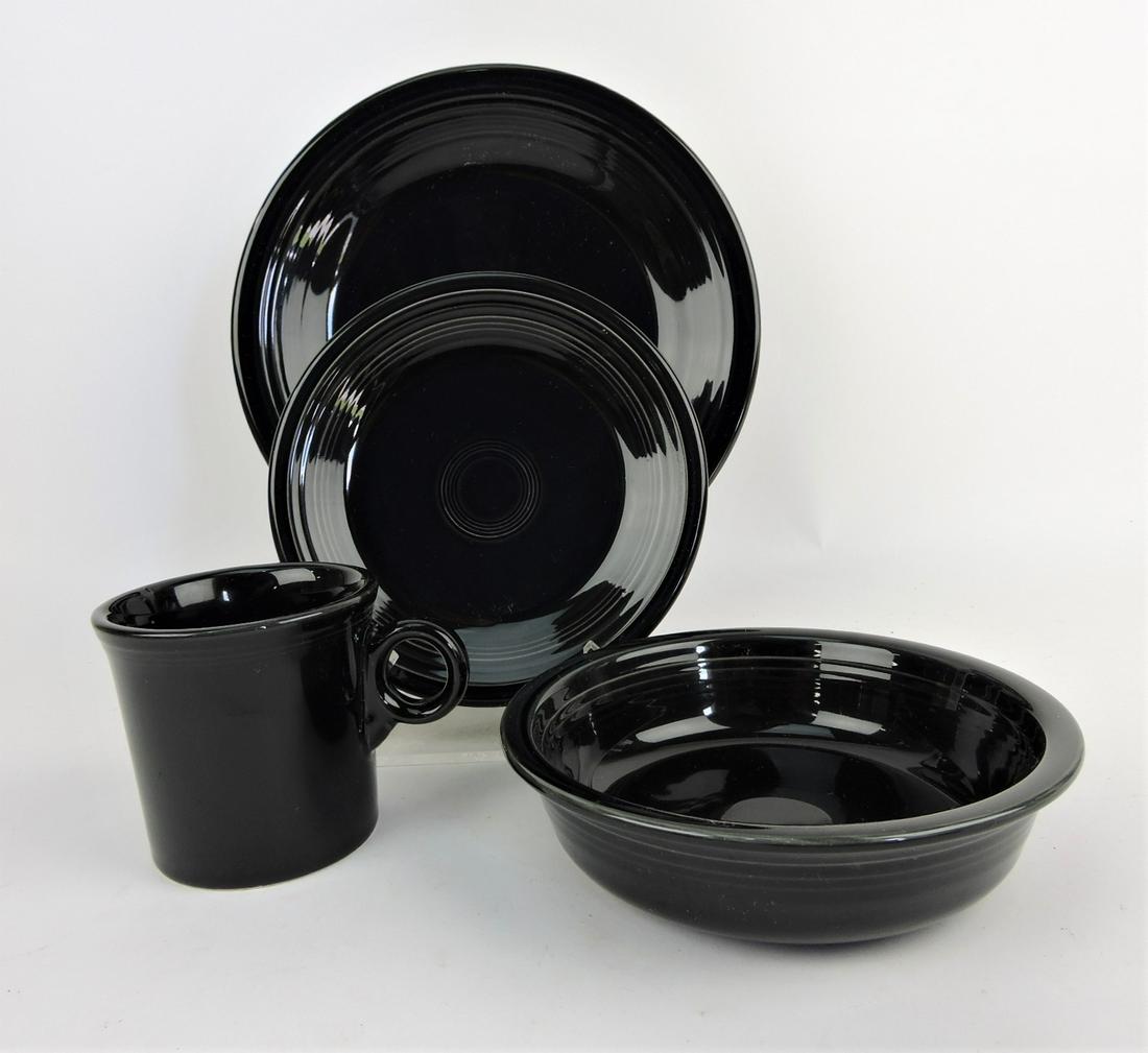 Fiesta Post 86 16 piece set: (1 of 1)