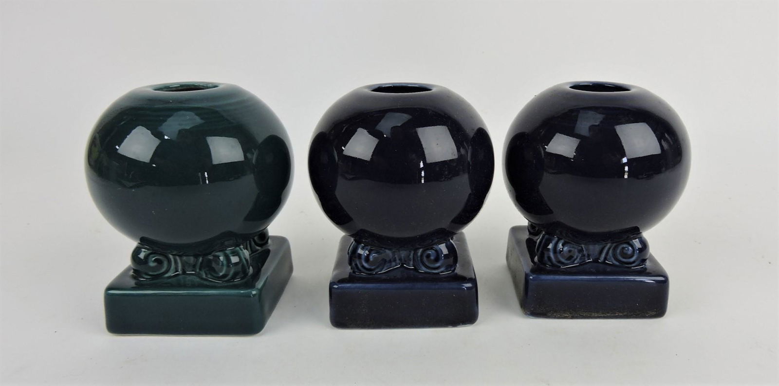 Fiesta Post 86 cobalt pair of round (1 of 1)