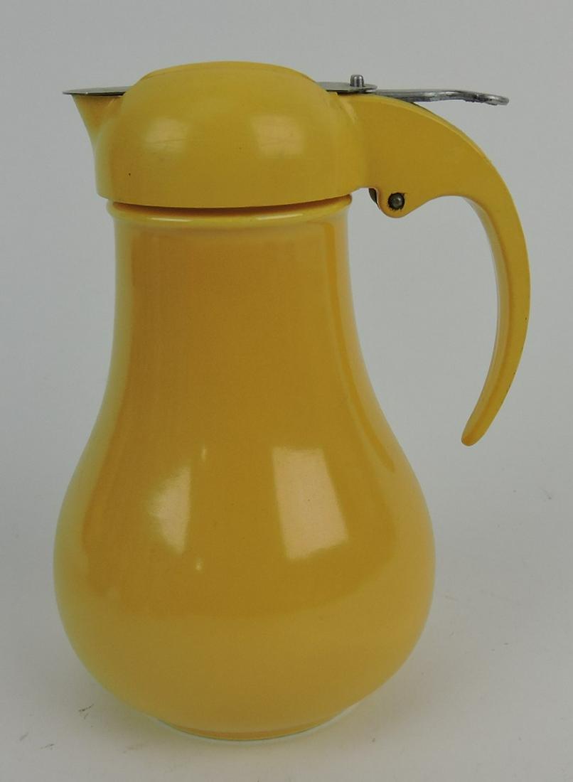 Fiesta syrup, yellow (1 of 1)