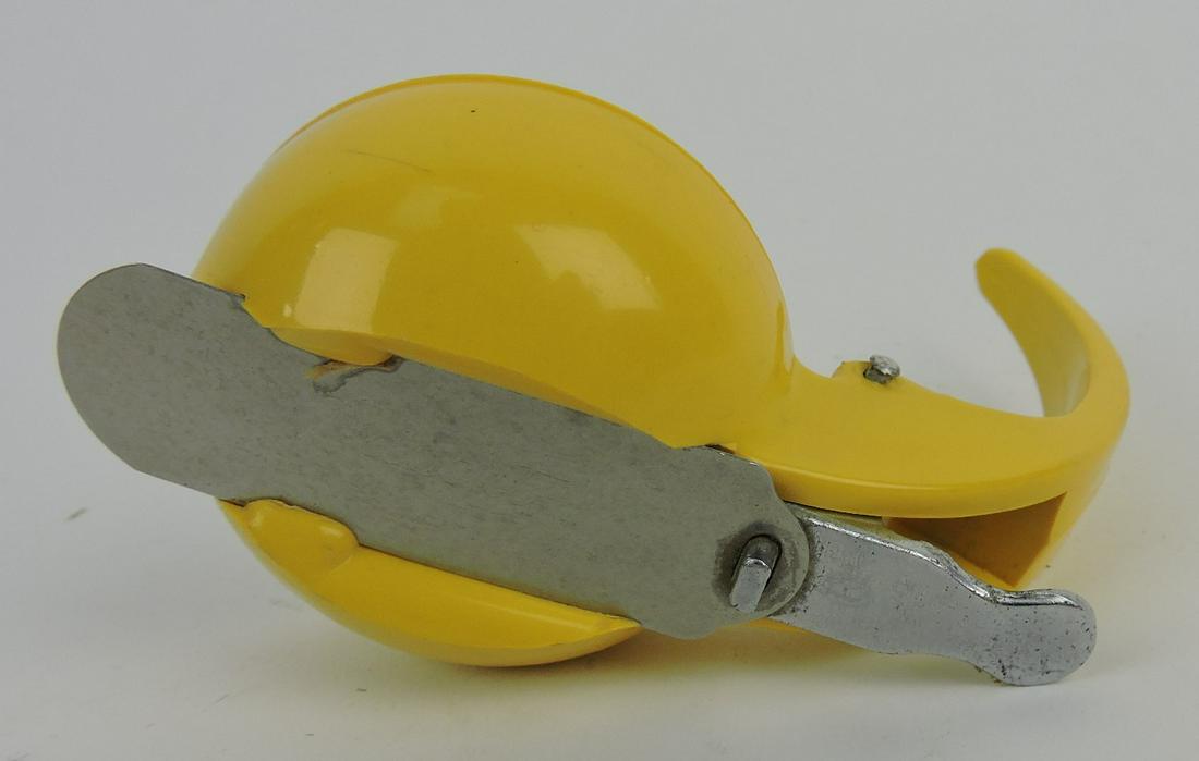 Fiesta syrup top, Drip Cut, yellow (1 of 1)