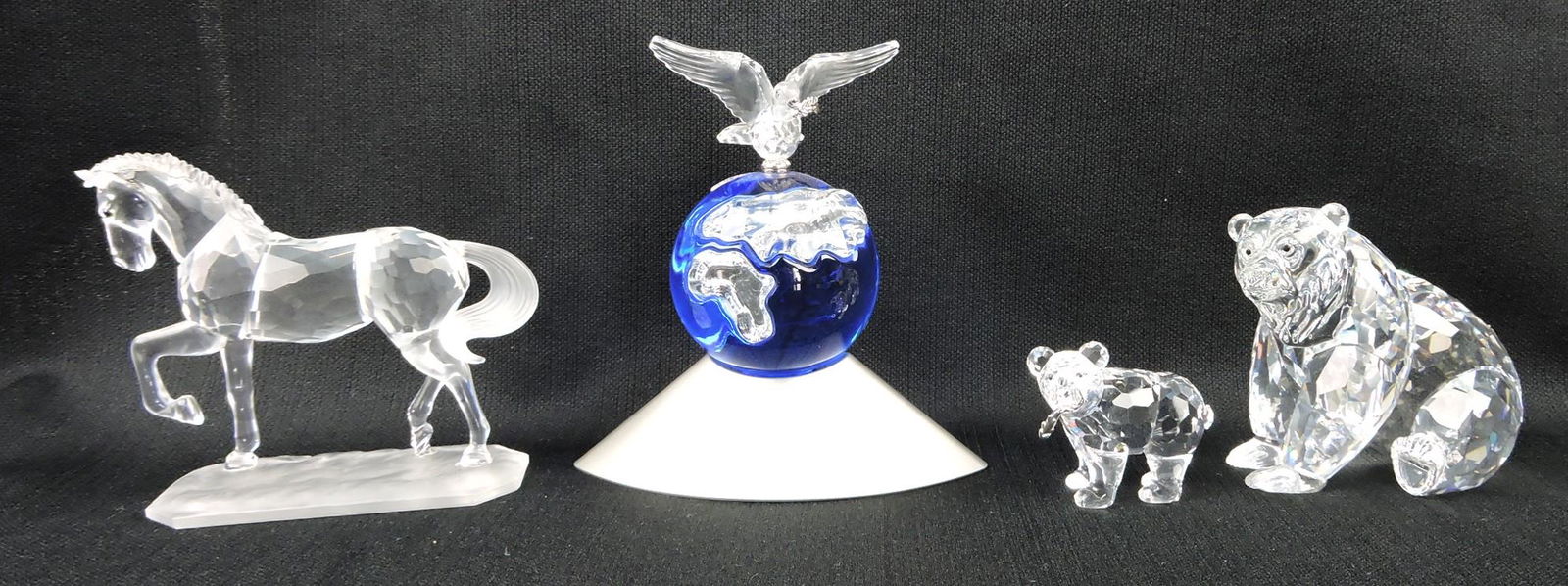 Swarovski lot of 4 crystal figures: .