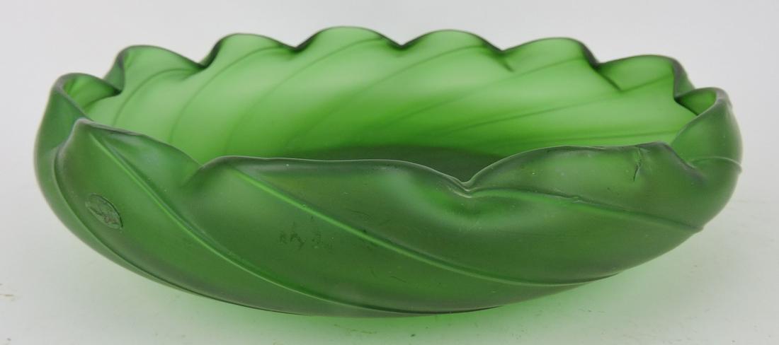 Loetz style 10" art glass bowl: .