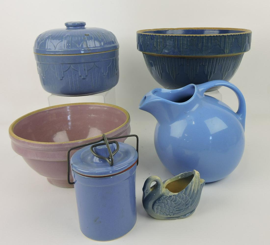 Stoneware lot of 2 bowls, covered jar, (1 of 1)