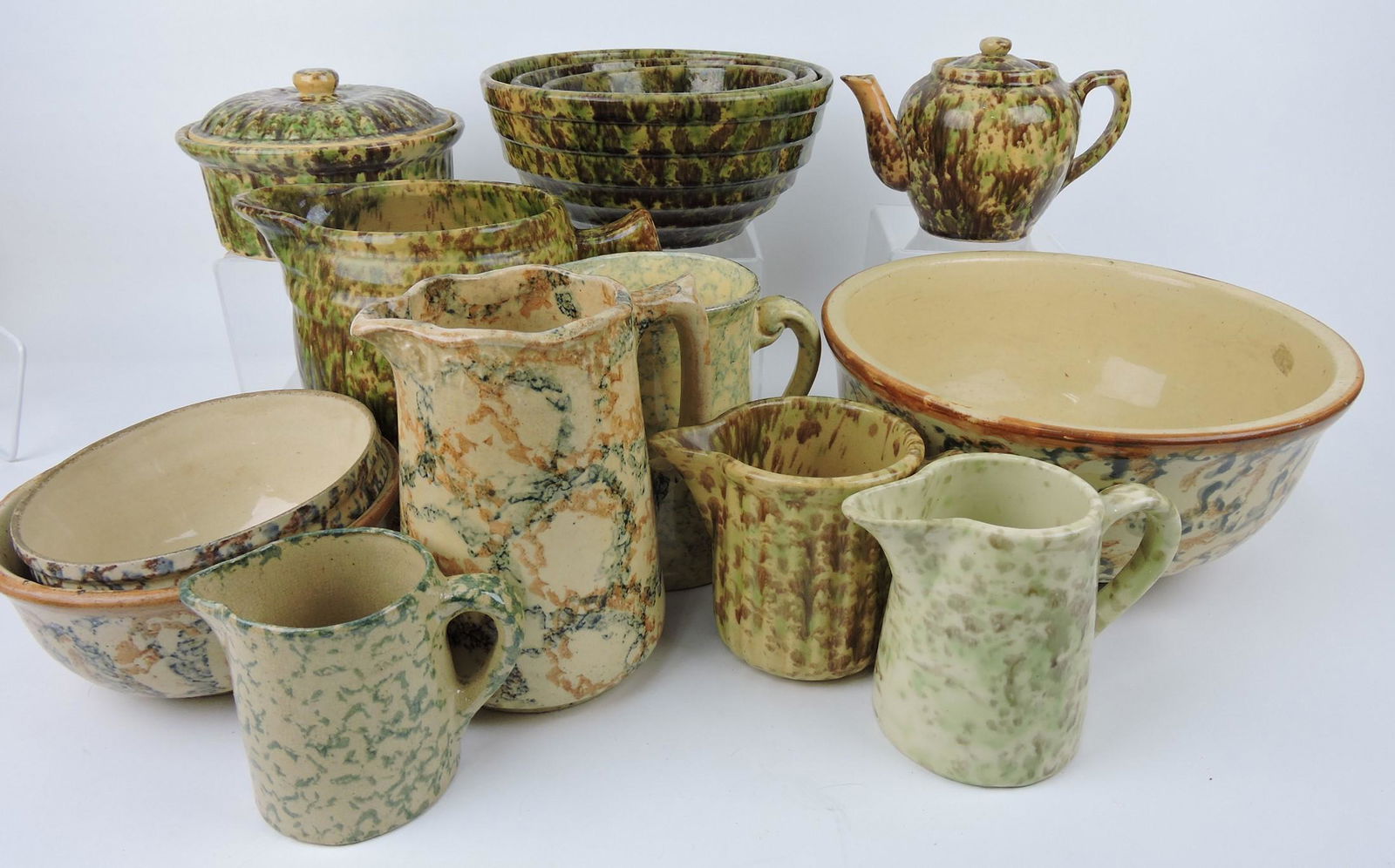 Spongeware lot of 14 pieces: 3 piece (1 of 1)