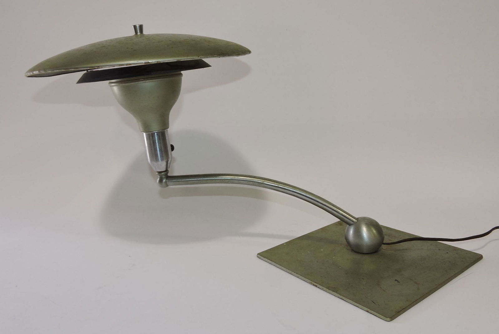 Industrial MCM desk lamp (1 of 1)