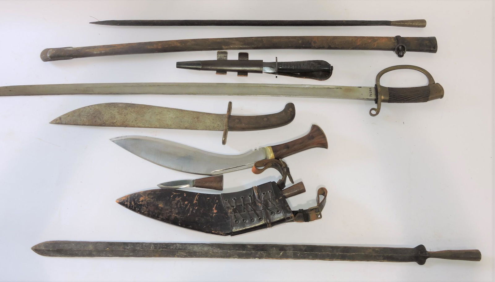 Lot of knives, sword, and spear points (1 of 1)