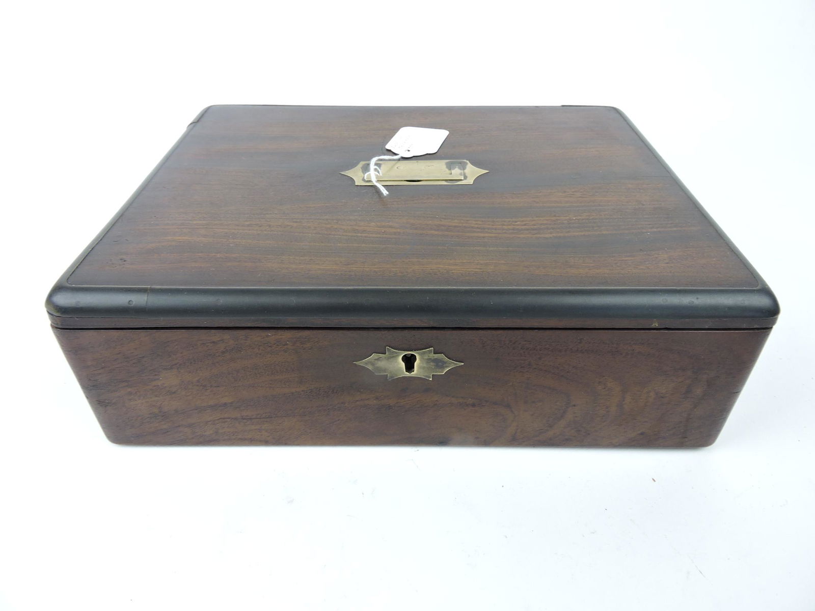 English toiletry box (1 of 2)