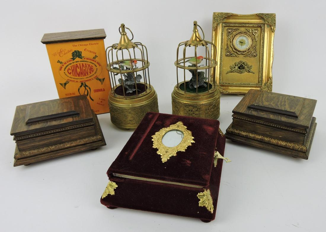Lot of 10 collectible music boxes from (1 of 1)