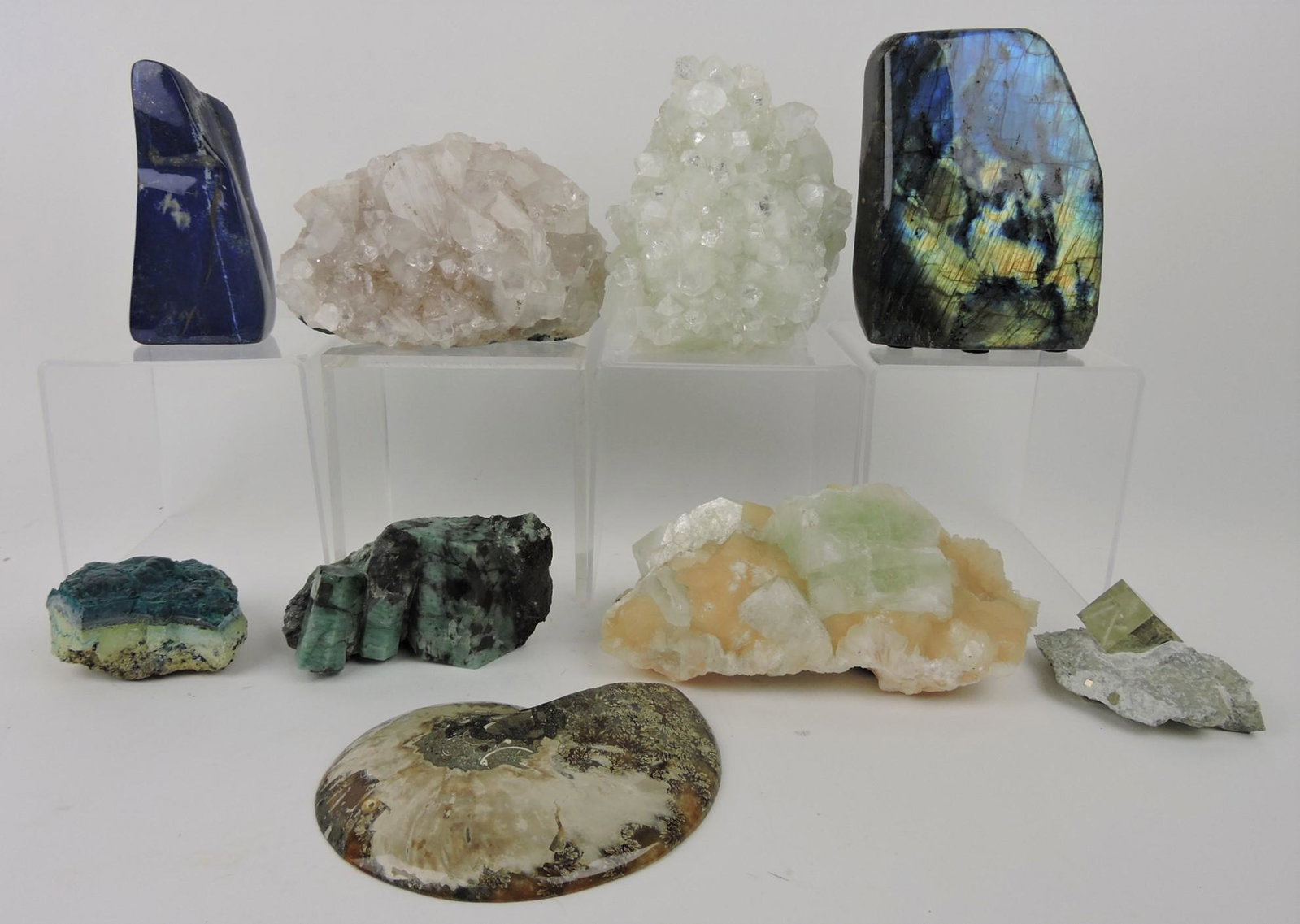 Lot of 9 crystals, minerals, and rocks: .