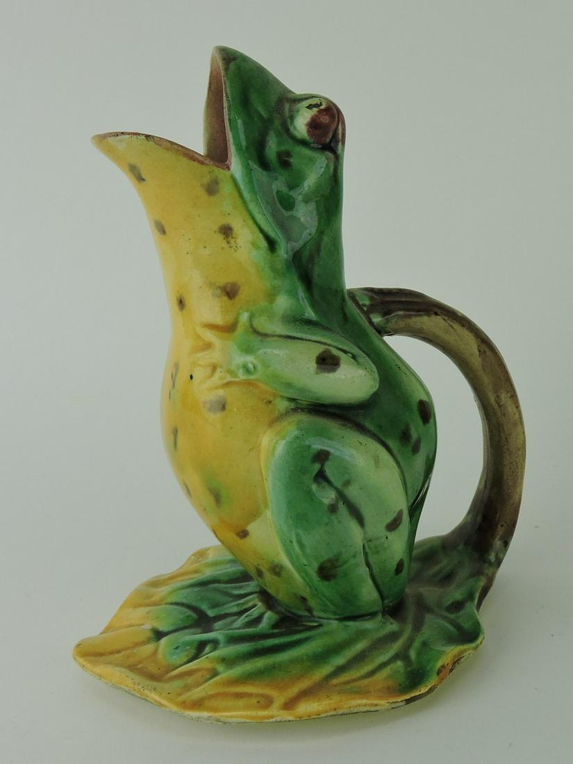 Majolica frog on lily pad figural (1 of 1)