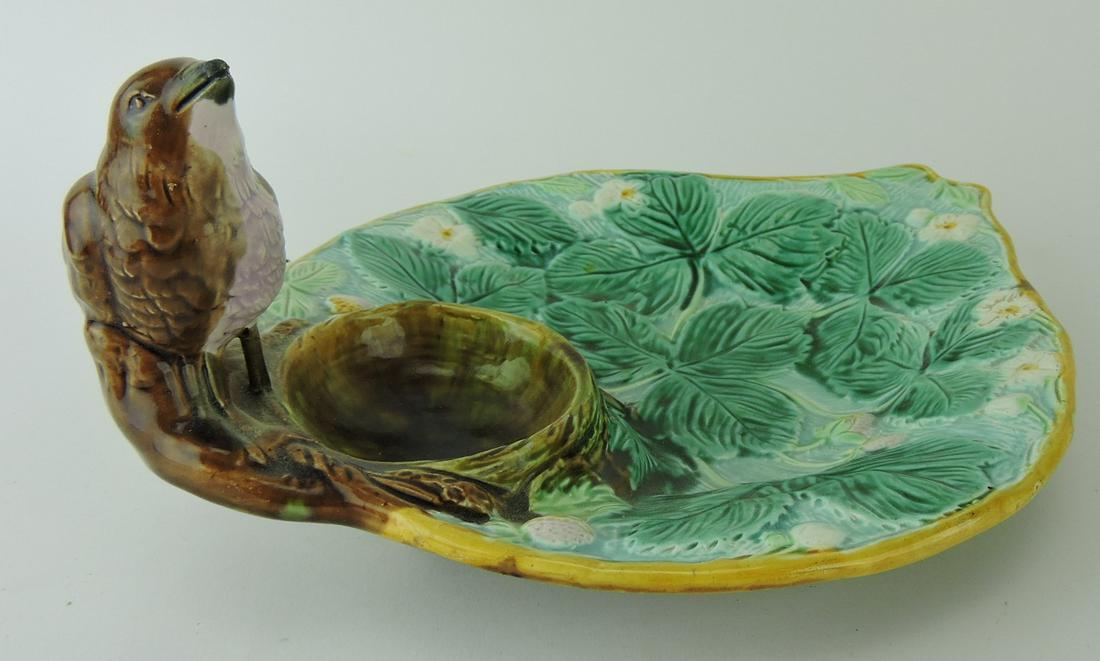 Majolica strawberry server with bird (1 of 1)