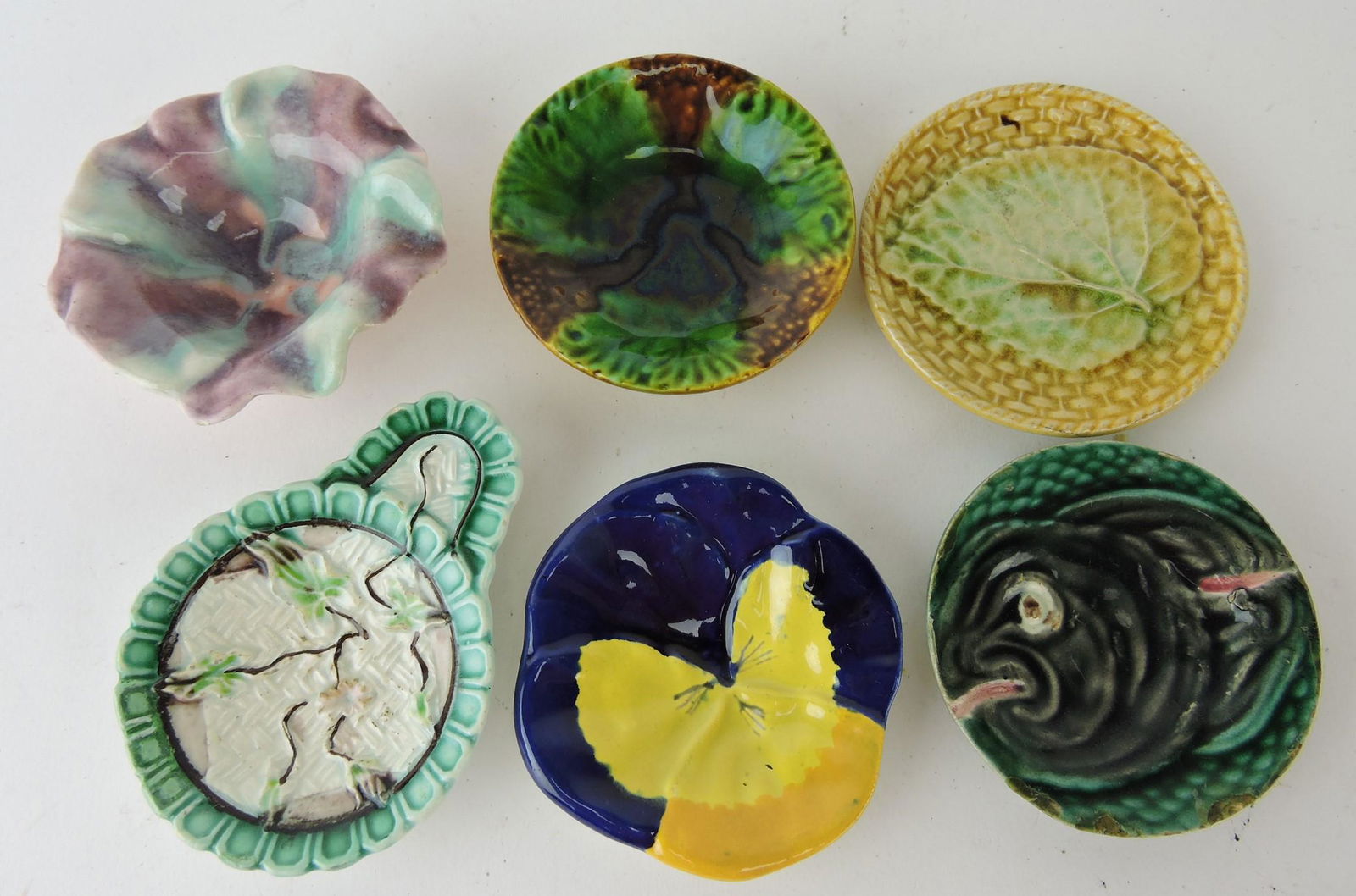 Majolica lot of 6 butter pats, various (1 of 1)